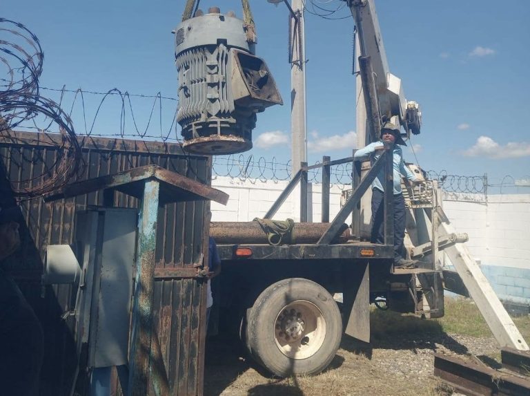Quedaría este jueves servicio regular de agua potable en Villa Juárez