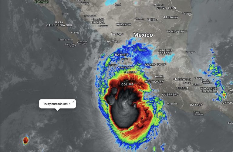 Se acerca Trudy a Jalisco; aumentaría a categoría 2