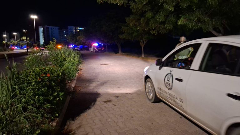Localizan envuelta en una manta cadáver de una mujer debajo de un puente