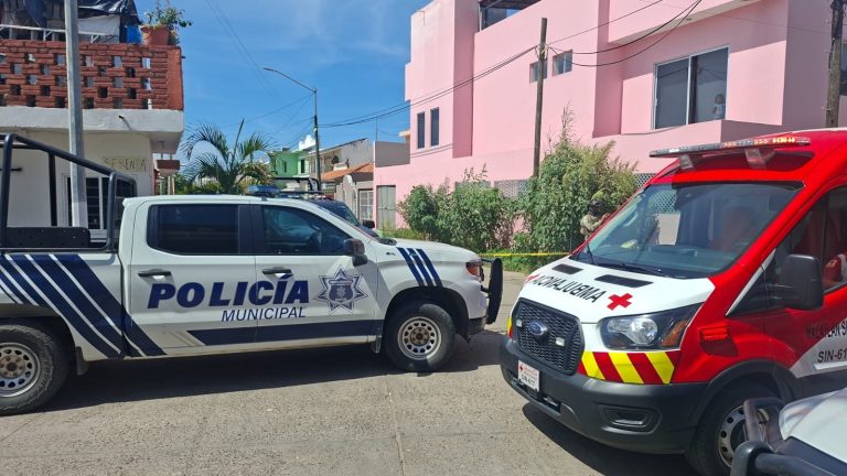 Queda tirado en la calle tras disparos