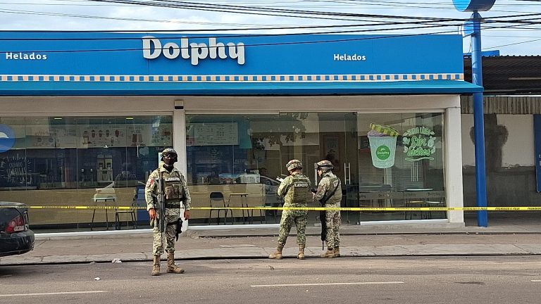 Ejecutan a mujer en el Zapata tras persecución